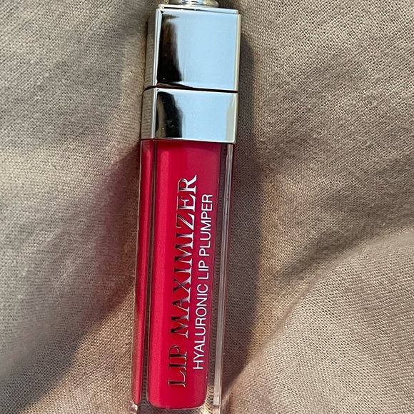 Dior Lip Maximizer Hyaluronic Lip Plumper - Picture 2 of 4